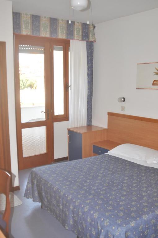 Hotel Villa Candia لينانو سابيادورو الغرفة الصورة